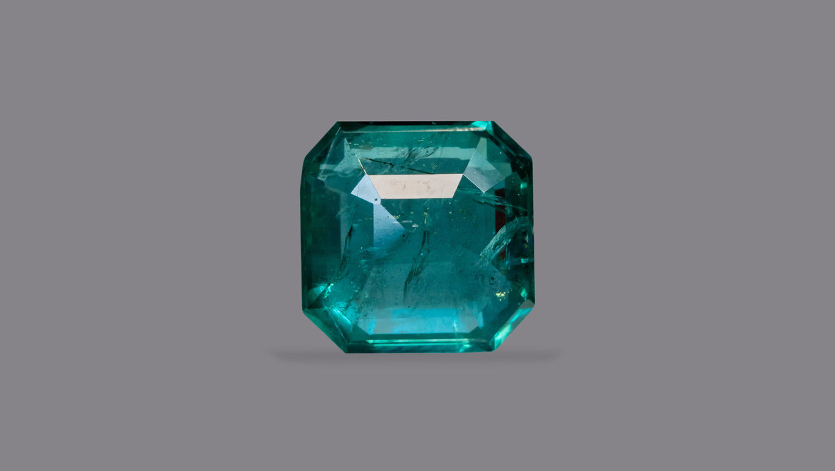 Zambian Emerald (Panna) 8.99 Carats / 9.88 Ratti