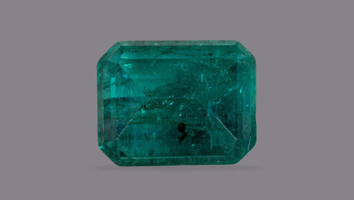 Zambian Emerald (Panna) 3.16 Carats / 3.47 Ratti