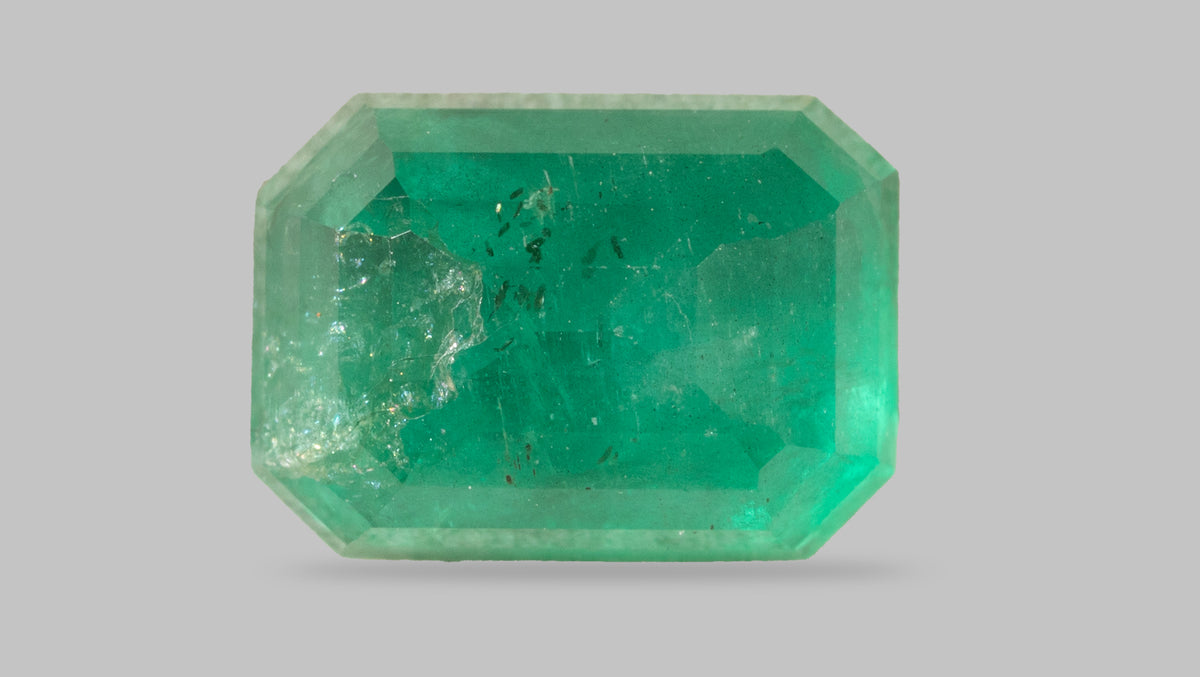 Minor Oil Zambian Emerald 3.13 Carat / 3.44 Ratti