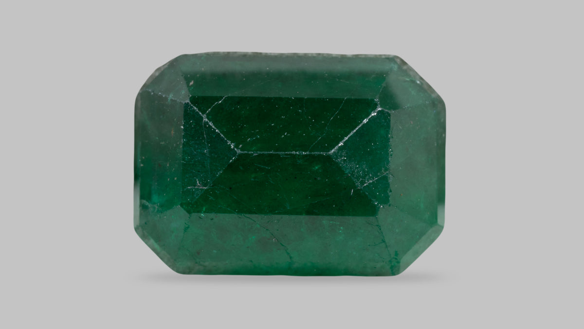Zambian Emerald (Panna) 3.17 Carats / 3.48 Ratti