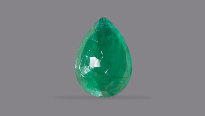 Zambian Emerald (Panna) 6.32 Carats / 6.95 Ratti