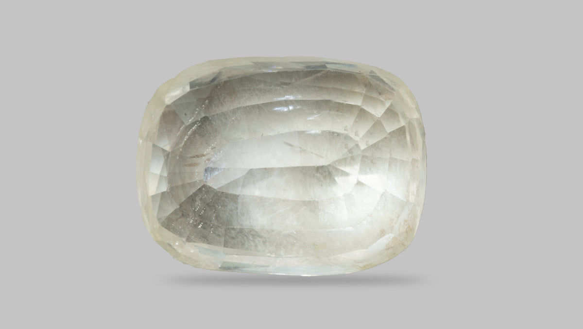 Natural Yellow Sapphire 6.75 Carats / 7.42 Ratti
