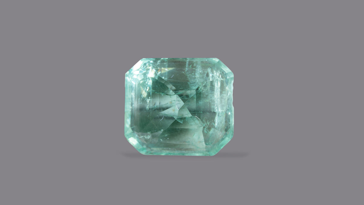 Columbian Emerald (Panna) 7.28 Carats / 8 Ratti