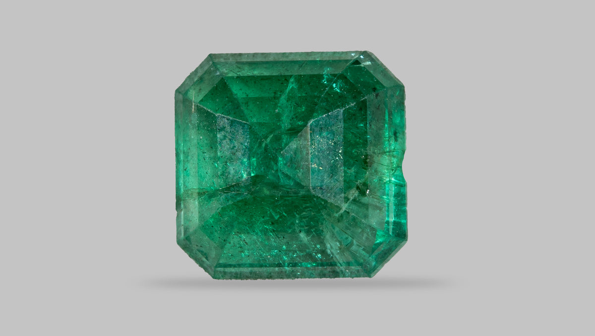 Zambian Emerald (Panna) 2.32 Carats / 2.55 Ratti