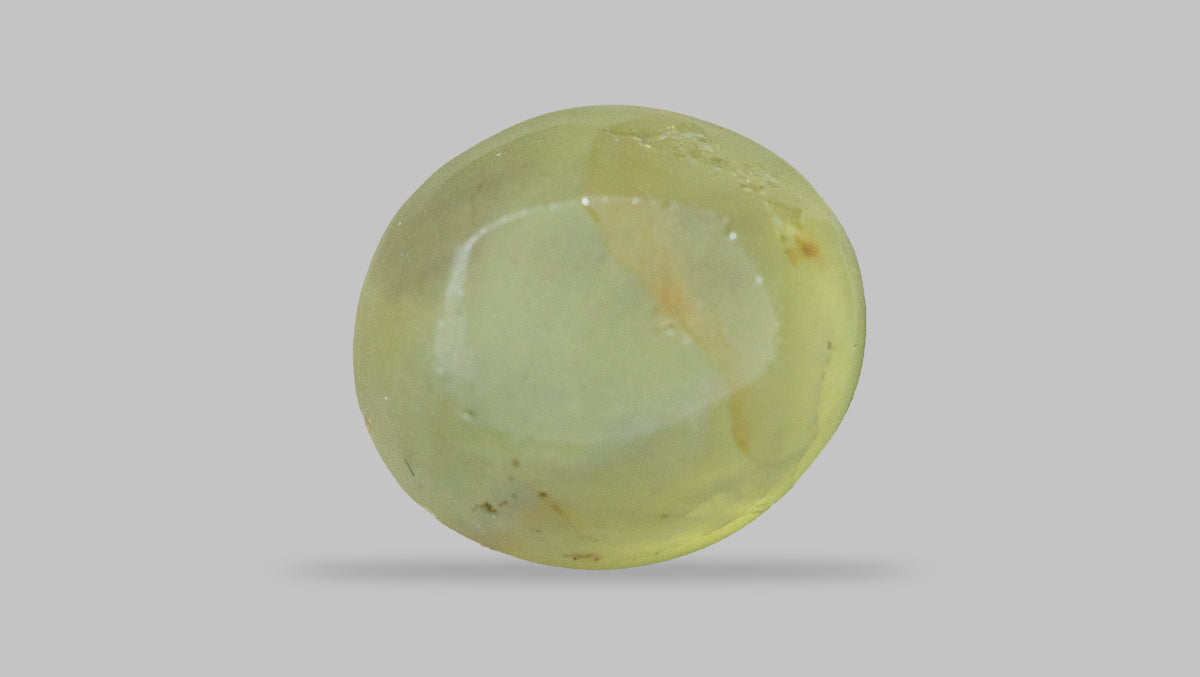 Cat's Eye (Lehsuniya) 13.12 Carats / 14.42 Ratti
