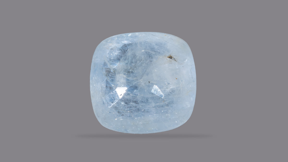 Natural Blue Sapphire 5.73 Carats / 6.3 Ratti