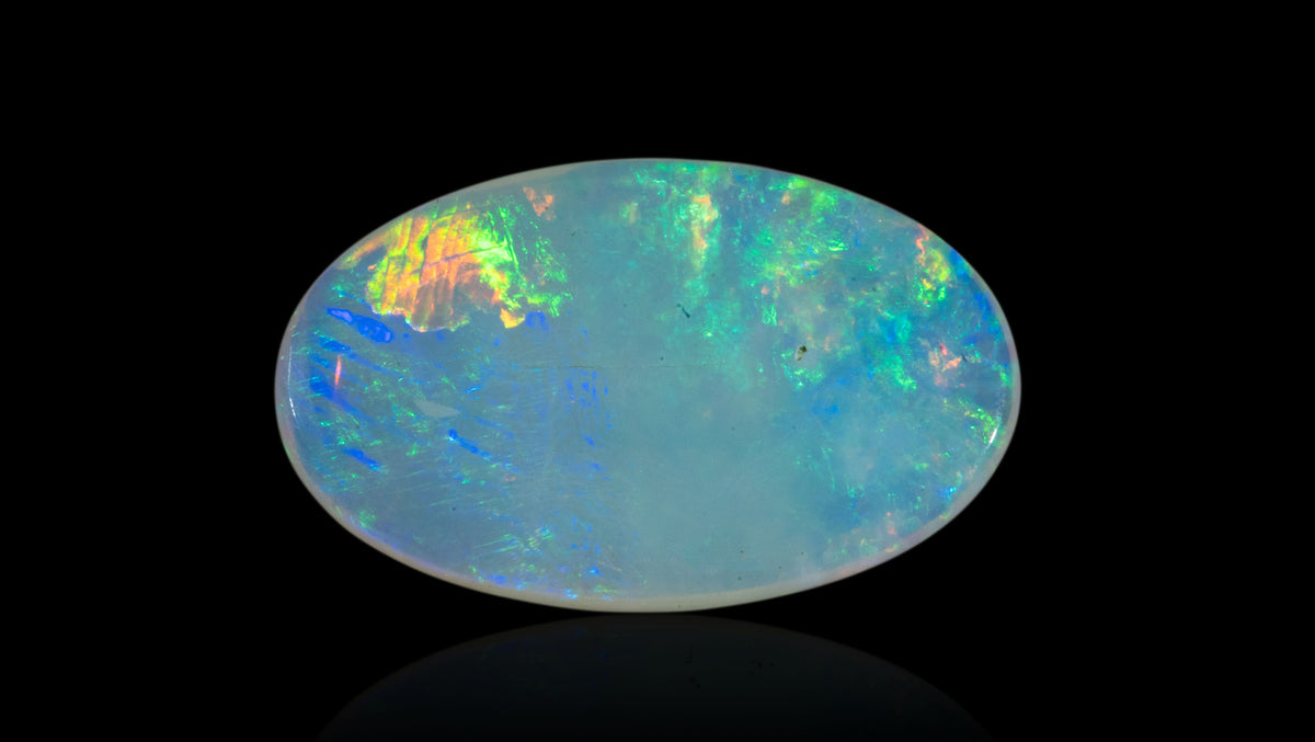 White Opal With Fire 3.02 Carats / 3.32 Ratti