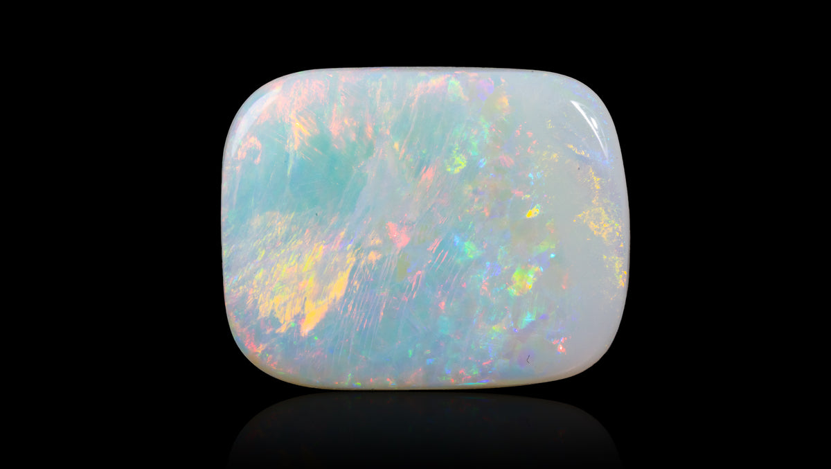 White Opal With Fire 10.80 Carats / 11.87 Ratti