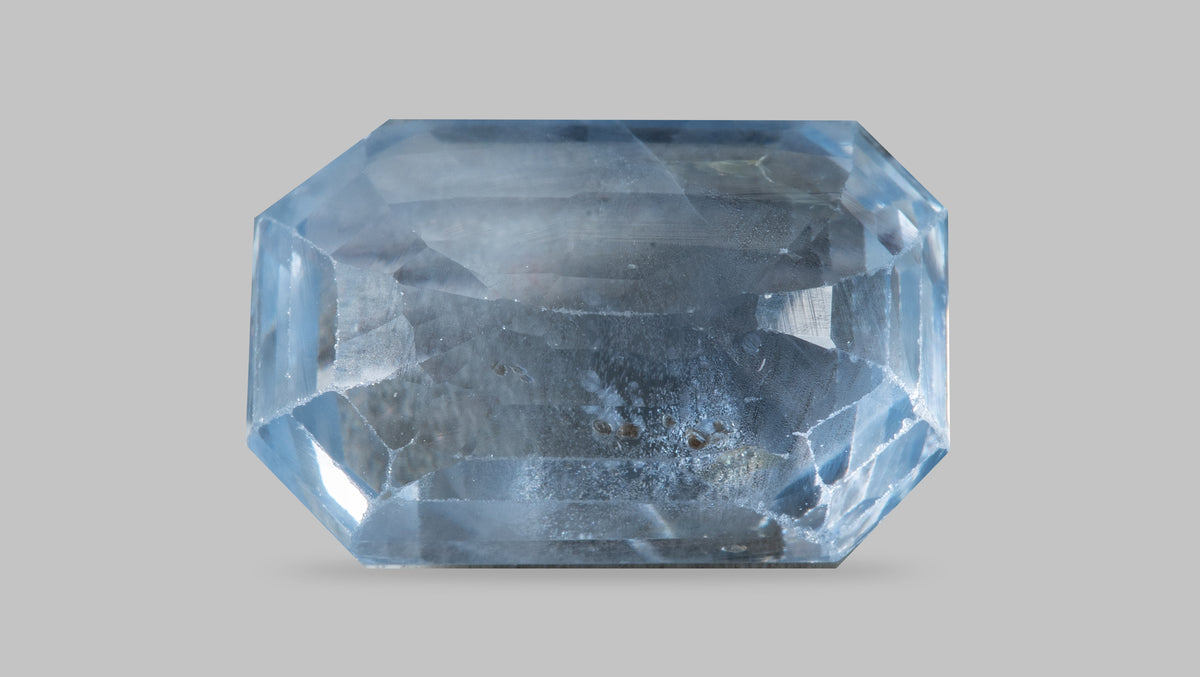 Natural Blue Sapphire 8.32 Carats / 9.14 Ratti