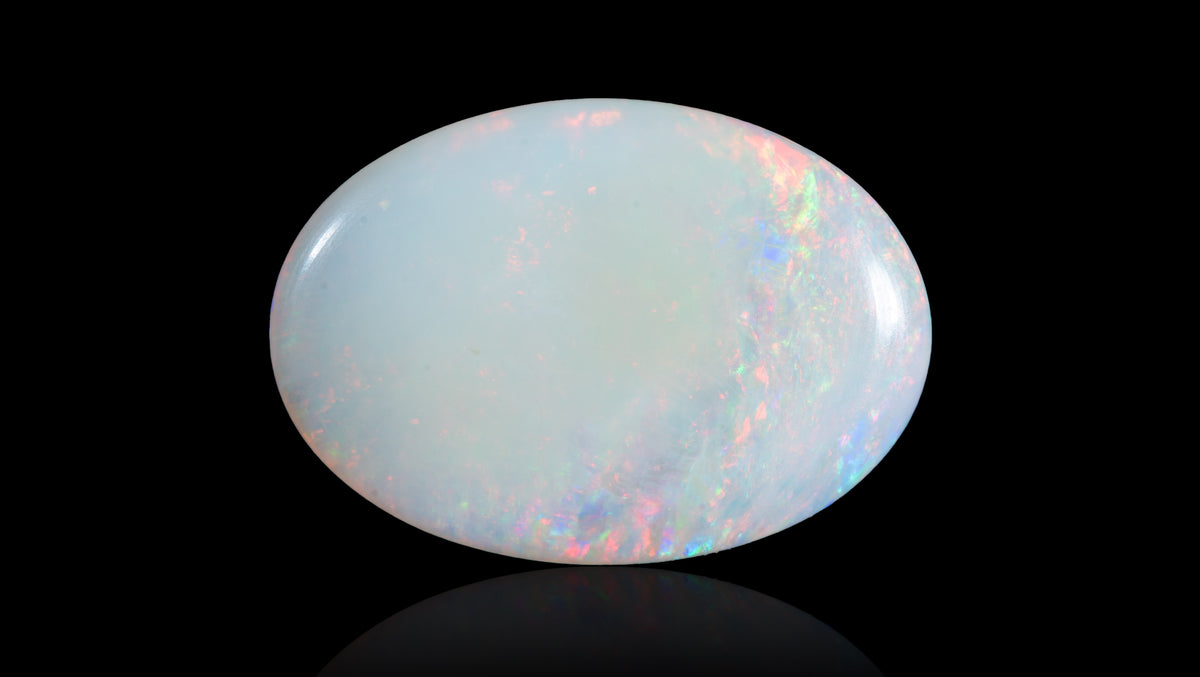 White Opal With Fire 6.49 Carats / 7.13 Ratti