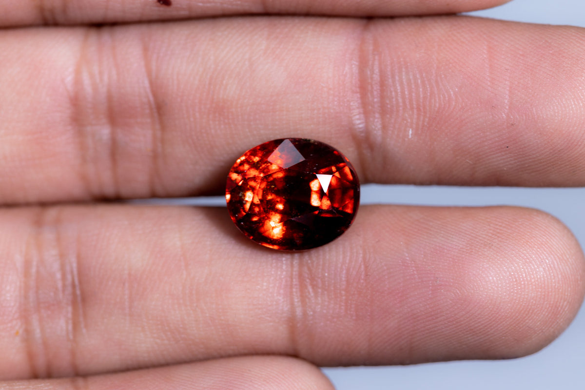 Sri-Lankan Hessonite (Gomed) 9.49 Carats / 10.43 Ratti