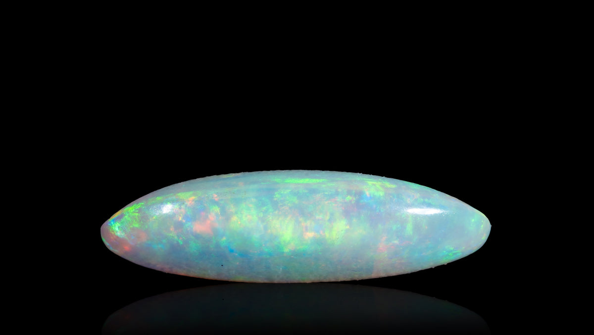 White Opal With Fire 3.62 Carats / 3.98 Ratti
