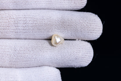 Basra Pearl 2.89 Carats / 3.18 Ratti