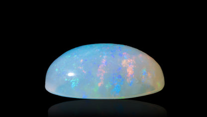White Opal With Fire 3.86 Carats / 4.24 Ratti
