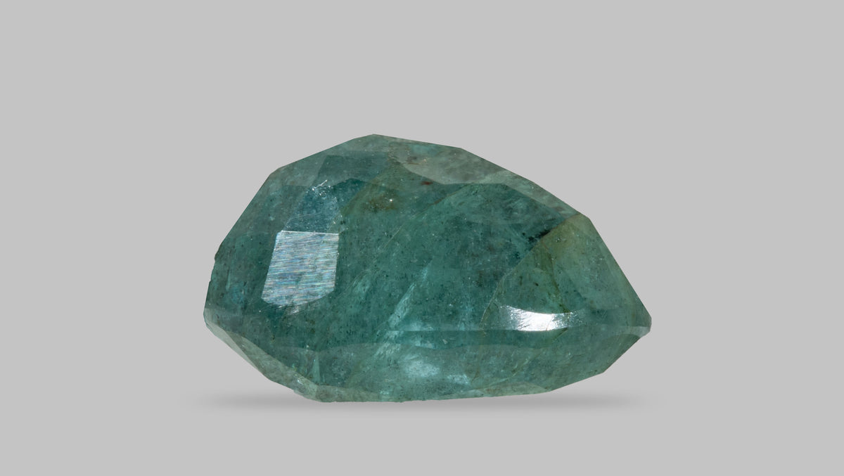 Zambian Emerald (Panna) 3.98 Carats / 4.37 Ratti