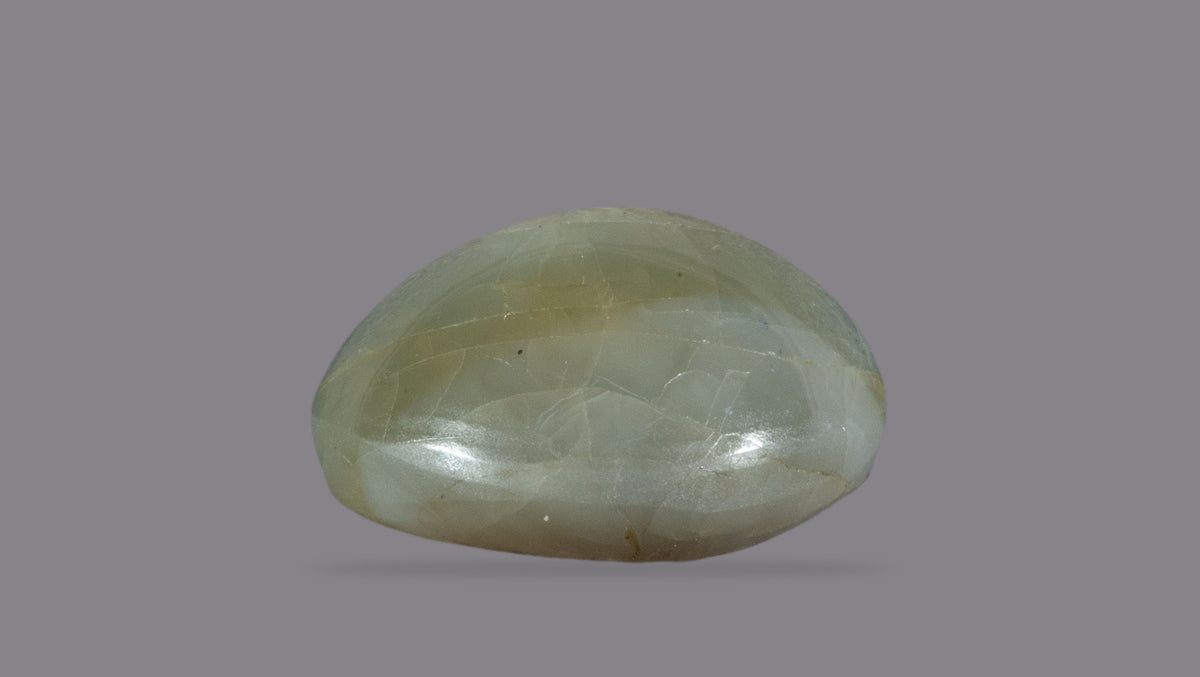 Cat's Eye (Lehsuniya) 6.88 Carats / 7.56 Ratti