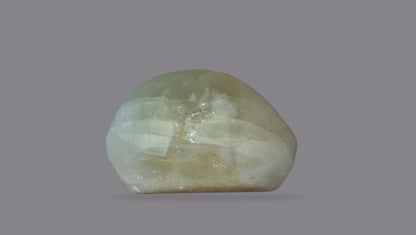 Cat's Eye (Lehsuniya) 3.38 Carats / 3.71 Ratti