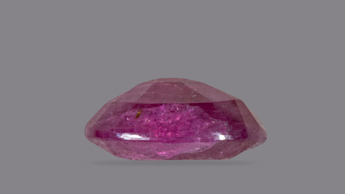 Madagascar Ruby (Manik) 6.40 Carats / 7.03 Ratti