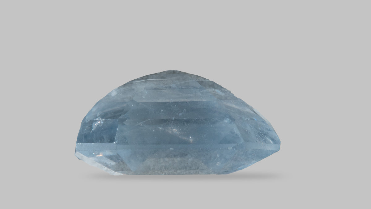 Natural Blue Sapphire 7.45 Carats / 8.19 Ratti
