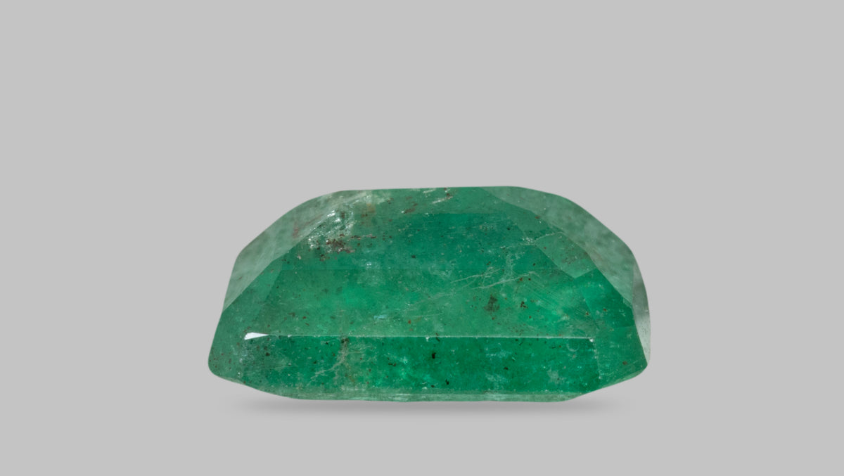 Zambian Emerald (Panna) 2.18 Carats / 2.4 Ratti