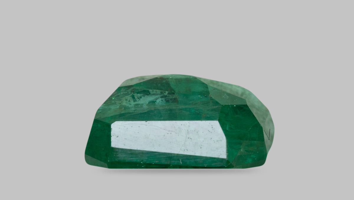 Zambian Emerald (Panna) 2.20 Carats / 2.42 Ratti