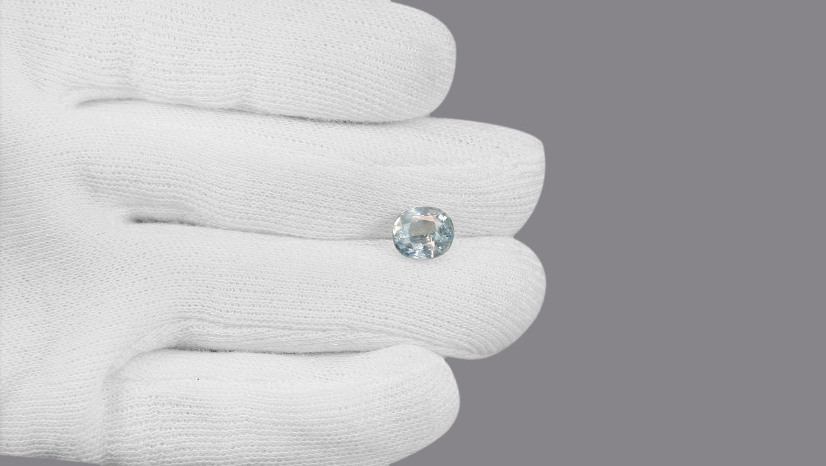 Natural Blue Sapphire 5.26 Carats / 5.78 Ratti