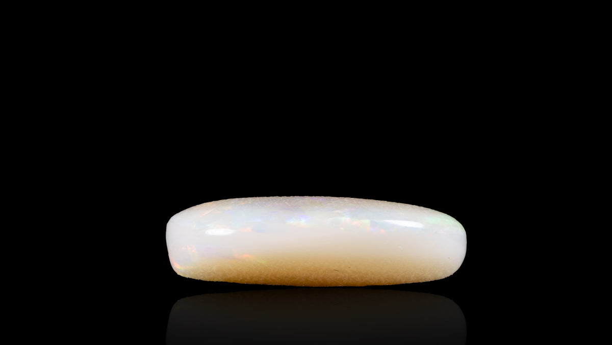 White Opal With Fire 11.75 Carats / 12.91 Ratti