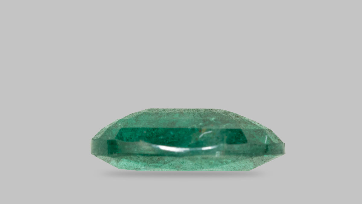 Zambian Emerald (Panna) 2.46 Carats / 2.7 Ratti