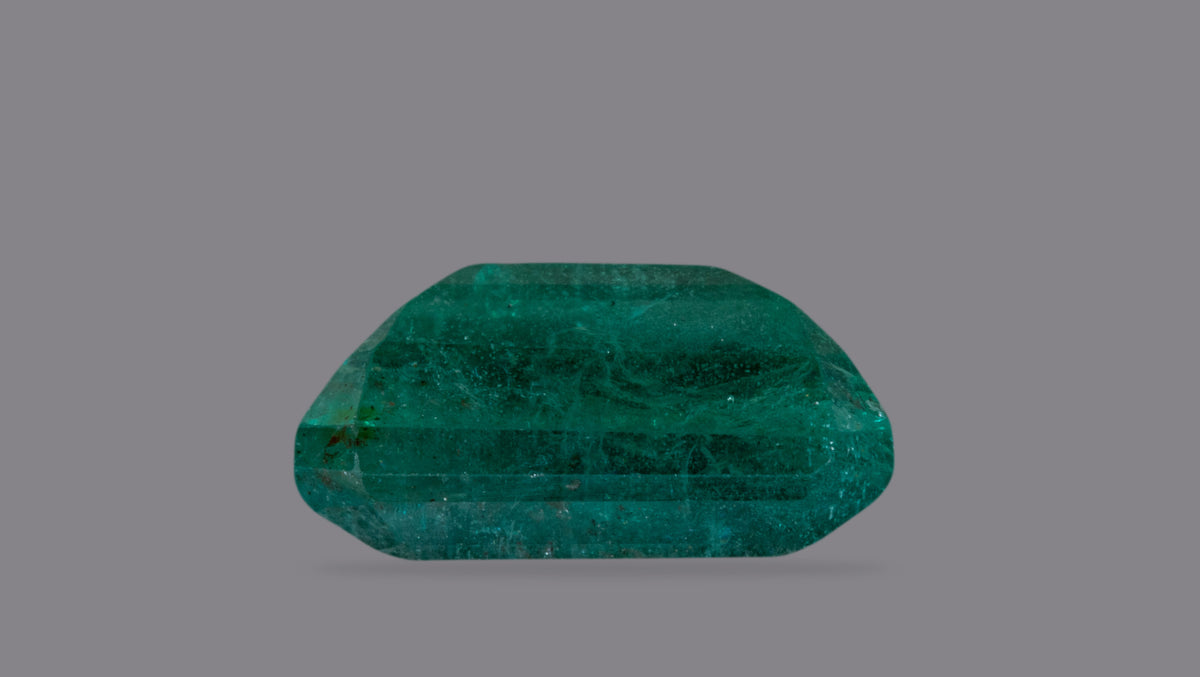 Zambian Emerald (Panna) 3.07 Carats / 3.37 Ratti