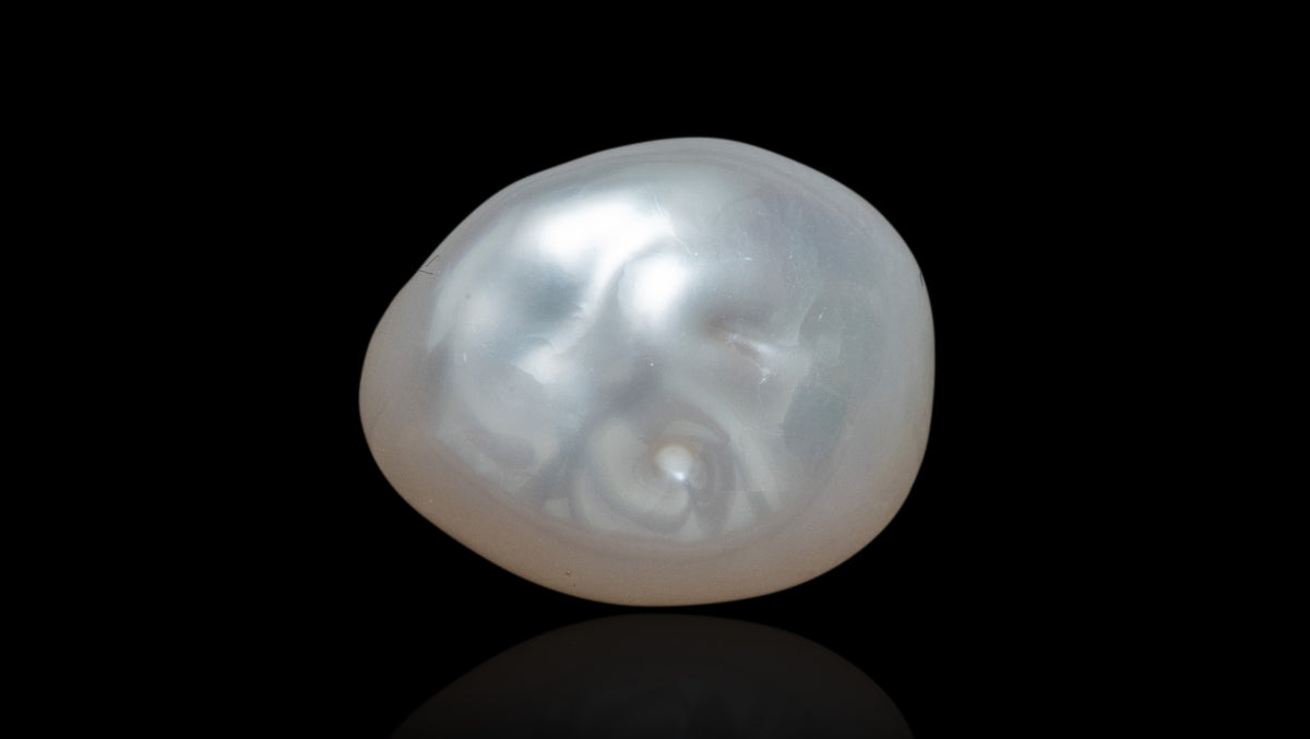 Venezuela Pearl12.96 Carats / 14.24 Ratti