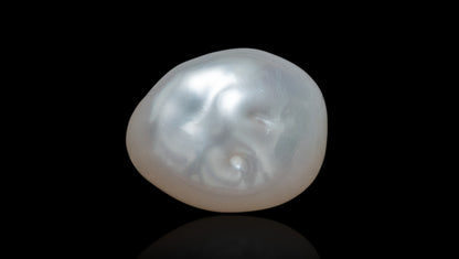 Venezuela Pearl12.96 Carats / 14.24 Ratti
