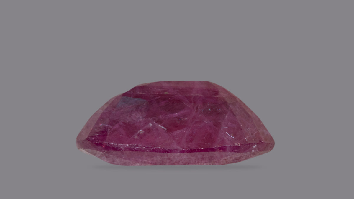 Madagascar Ruby (Manik) 4.89 Carats / 5.27 Ratti