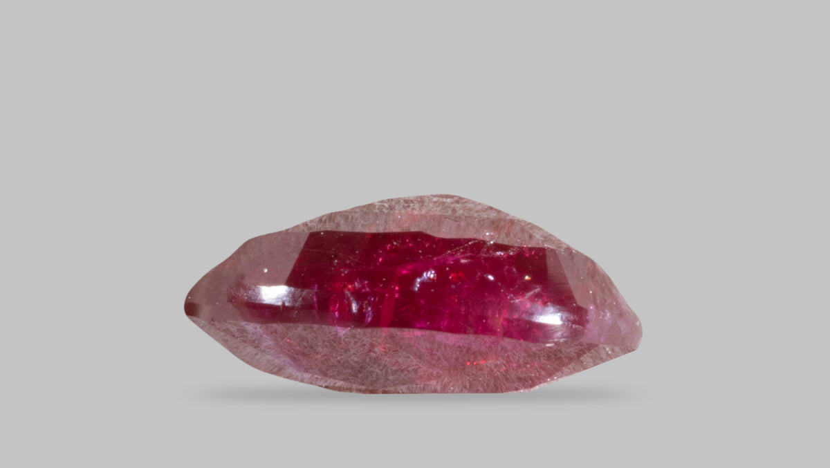 Mozambique Ruby (Manik) 2.21 Carats / 2.43 Ratti