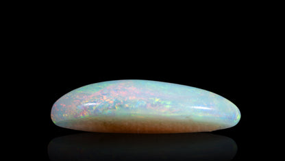 White Opal With Fire 4.82 Carats / 5.3 Ratti