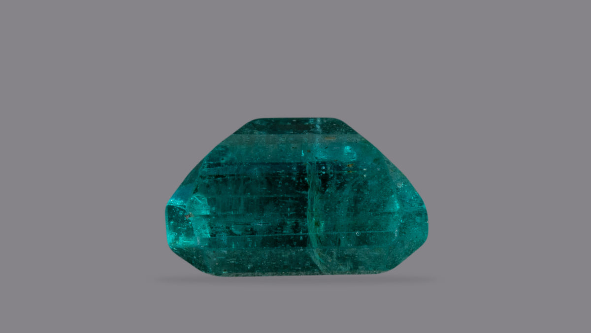 Zambian Emerald (Panna) 1.97 Carats / 2.16 Ratti