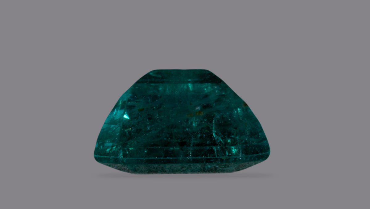 Zambian Emerald (Panna) 3.98 Carats / 4.37 Ratti