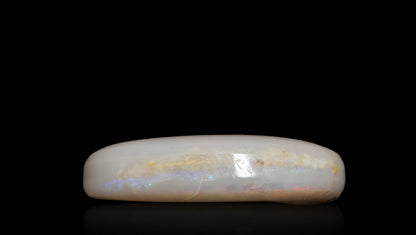 White Opal With Fire 20.57 Carats / 20.6 Ratti
