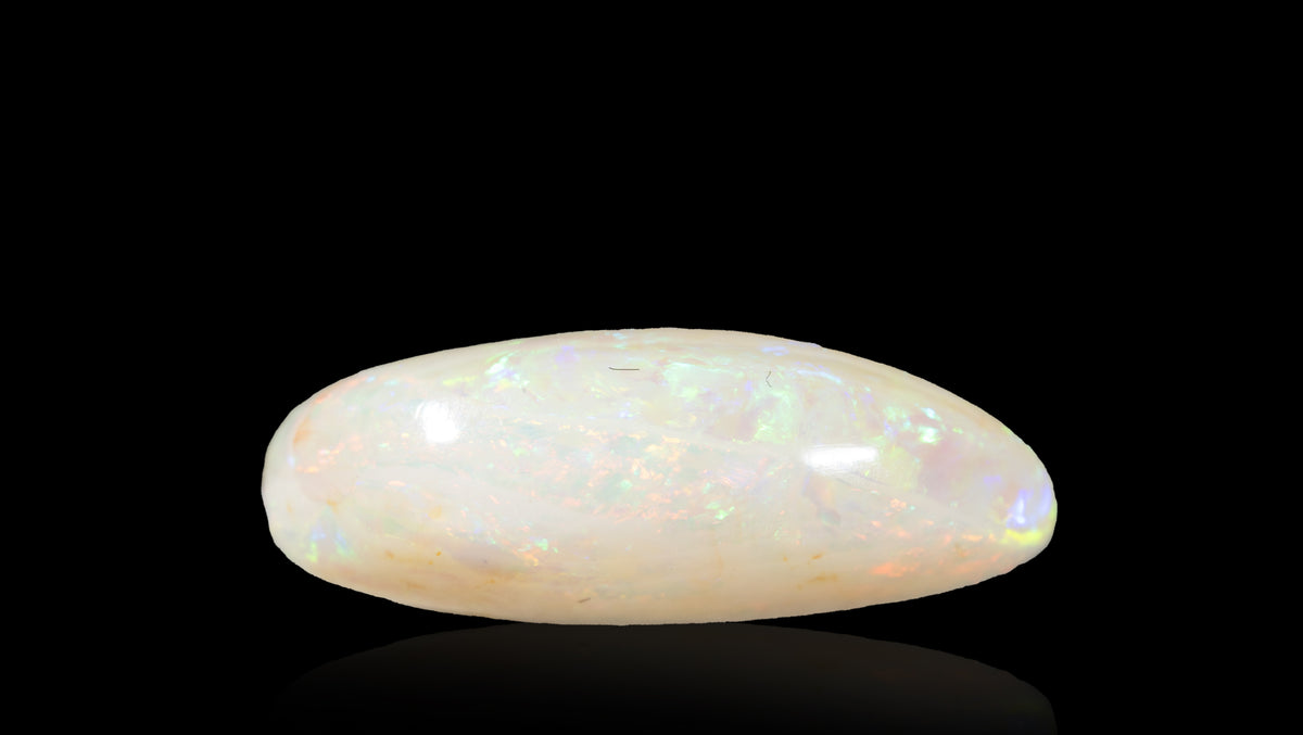 White Opal With Fire 15.71 Carats / 17.26 Ratti