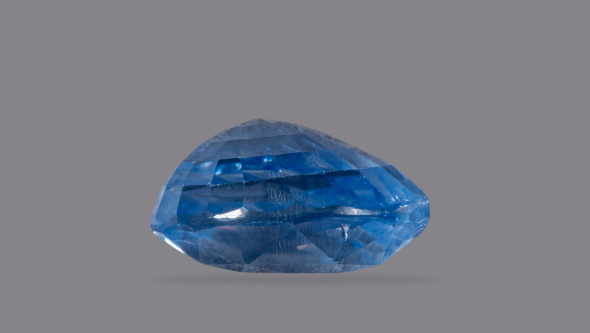 Natural Blue Sapphire 6.26 Carats / 6.88 Ratti