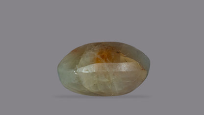 Cat's Eye (Lehsuniya) 5.90 Carats / 6.48 Ratti
