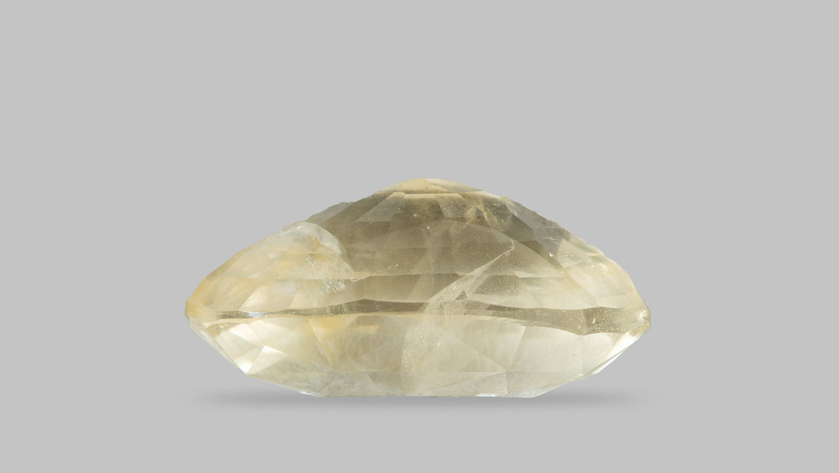 Natural Yellow Sapphire 9.47 Carats / 10.41 Ratti
