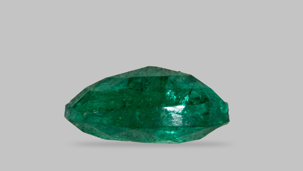 Zambian Emerald (Panna) 1.67 Carats / 1.84 Ratti