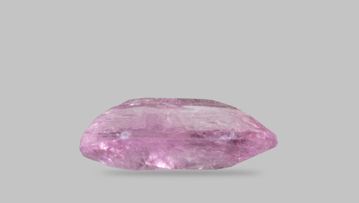 Natural Pink Sapphire 3.37 Carats / 3.7 Ratti