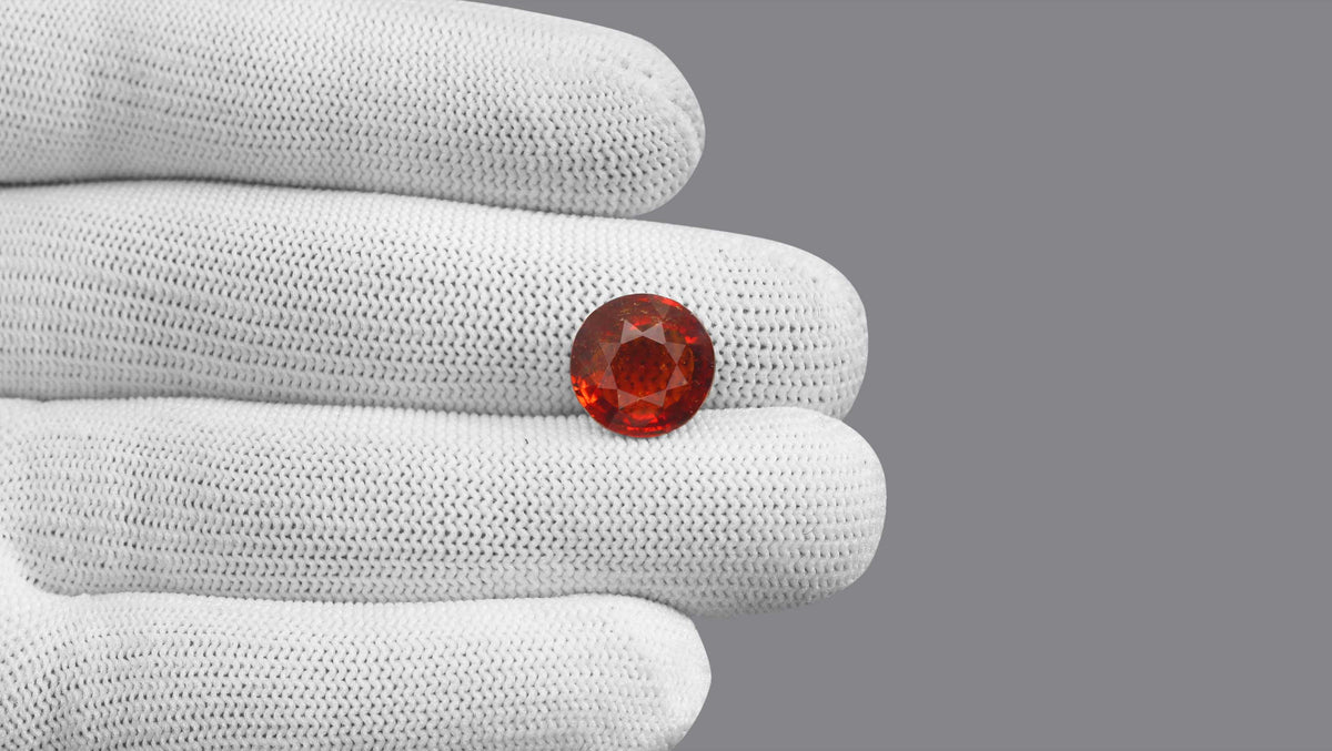 Sri-Lankan Hessonite (Gomed) 8.05 Carats / 8.85 Ratti