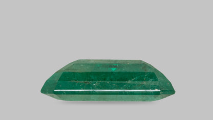 Zambian Emerald (Panna) 3.60 Carats / 3.96 Ratti