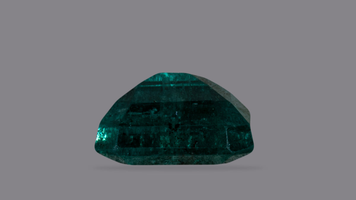Zambian Emerald (Panna) 1.98 Carats / 2.18 Ratti