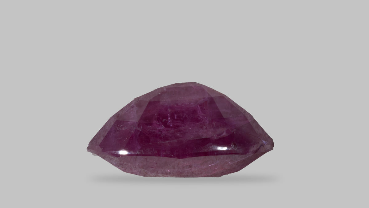 Mozambique Ruby (Manik) 6.95 Carats / 7.64 Ratti