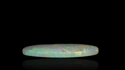 White Opal With Fire 2.91 Carats / 3.2 Ratti