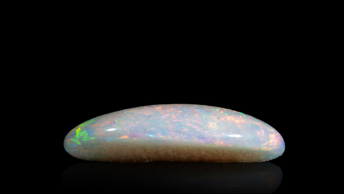 White Opal With Fire 3.04 Carats / 3.34 Ratti