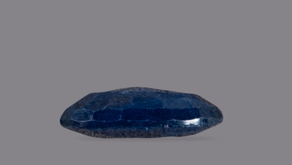 Natural Blue Sapphire 4.40 Carats / 4.84 Ratti